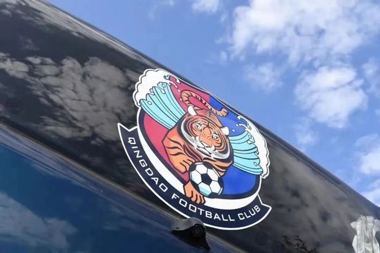 况且本赛季至今，阿森纳的主场战绩十分强势，此役数据方面自然给予了阿森纳让步，看好主队大胜。